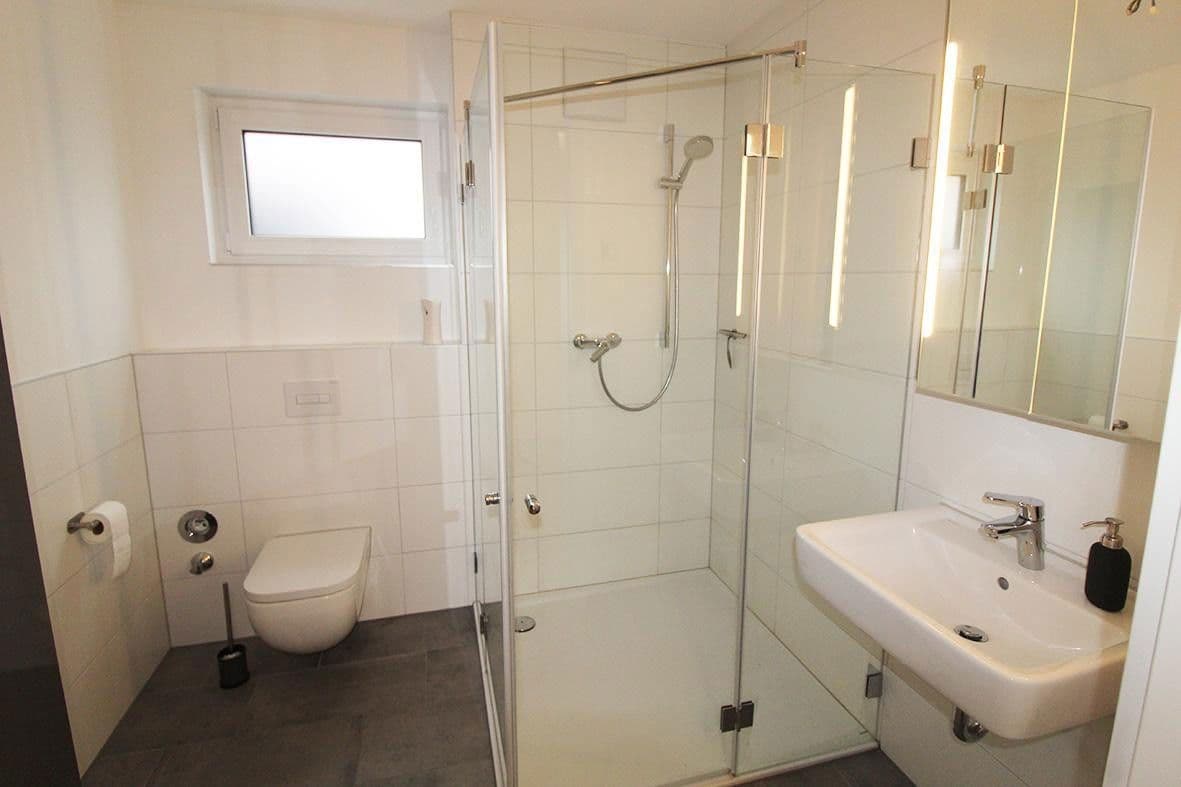 Pronájem bytu 2+1 70 m², Dorfstraße 48, Overath, Severní Porýní-Vestfálsko Pronájem bytu 2+1 70 m², Dorfstraße 48, Overath, Severní Porýní-Vestfálsko