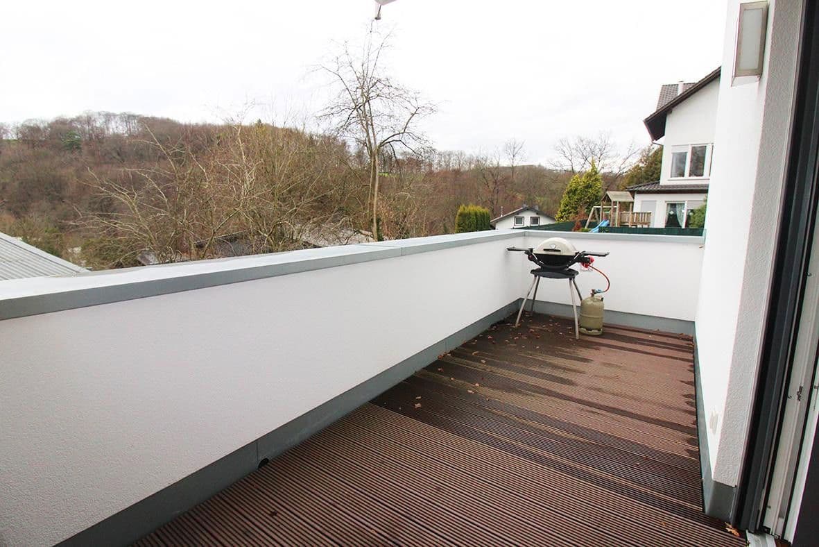 Pronájem bytu 2+1 70 m², Dorfstraße 48, Overath, Severní Porýní-Vestfálsko Pronájem bytu 2+1 70 m², Dorfstraße 48, Overath, Severní Porýní-Vestfálsko