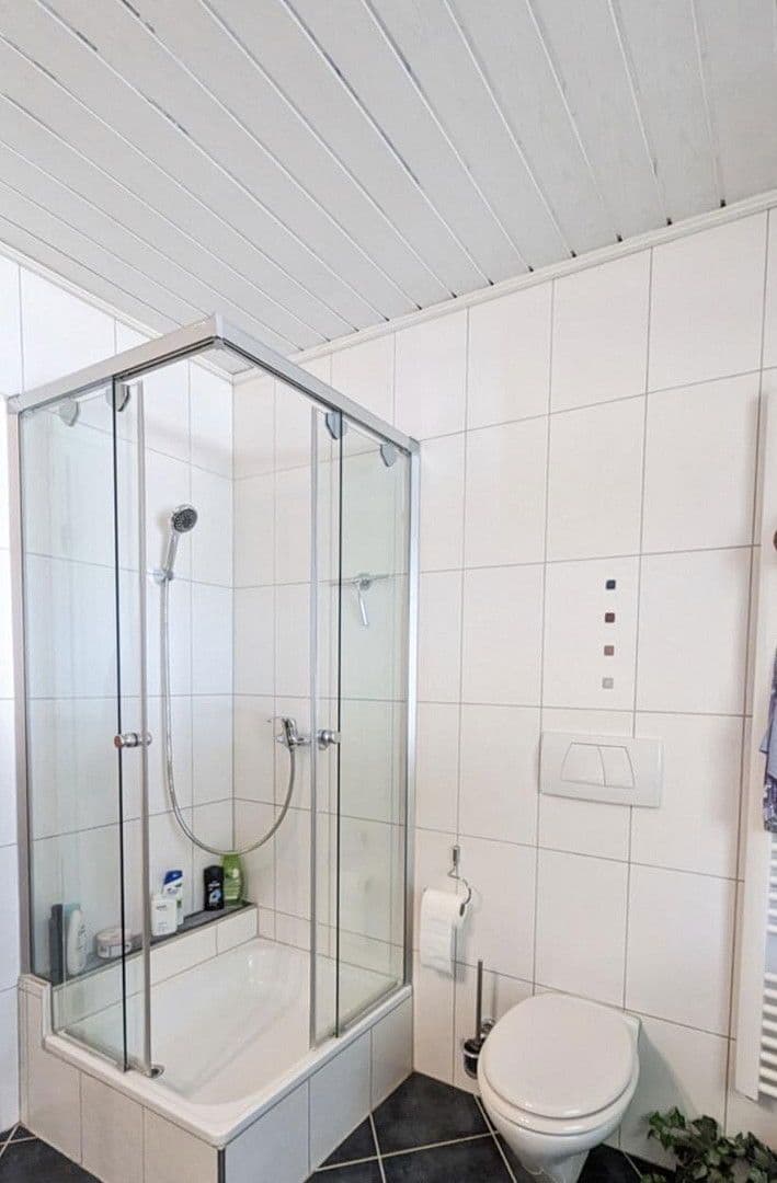 Prodej domu 170 m², pozemek 806 m², Wehingen, Bádensko-Württembersko Prodej domu 170 m², pozemek 806 m², Wehingen, Bádensko-Württembersko