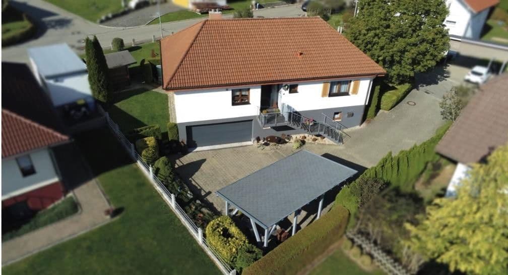 Prodej domu 170 m², pozemek 806 m², Wehingen, Bádensko-Württembersko Prodej domu 170 m², pozemek 806 m², Wehingen, Bádensko-Württembersko