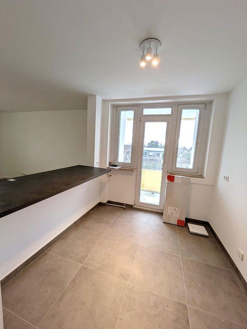 Pronájem bytu 3+1 70 m², Denninger Str. 202, München, Bavorsko Pronájem bytu 3+1 70 m², Denninger Str. 202, München, Bavorsko