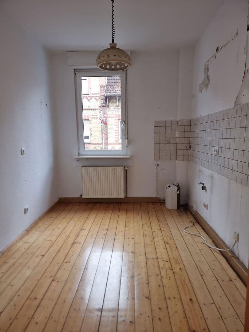 Prodej domu 110 m², pozemek 133 m², Friedrichstraße 44, Mainz-Kostheim, Hessen Prodej domu 110 m², pozemek 133 m², Friedrichstraße 44, Mainz-Kostheim, Hessen