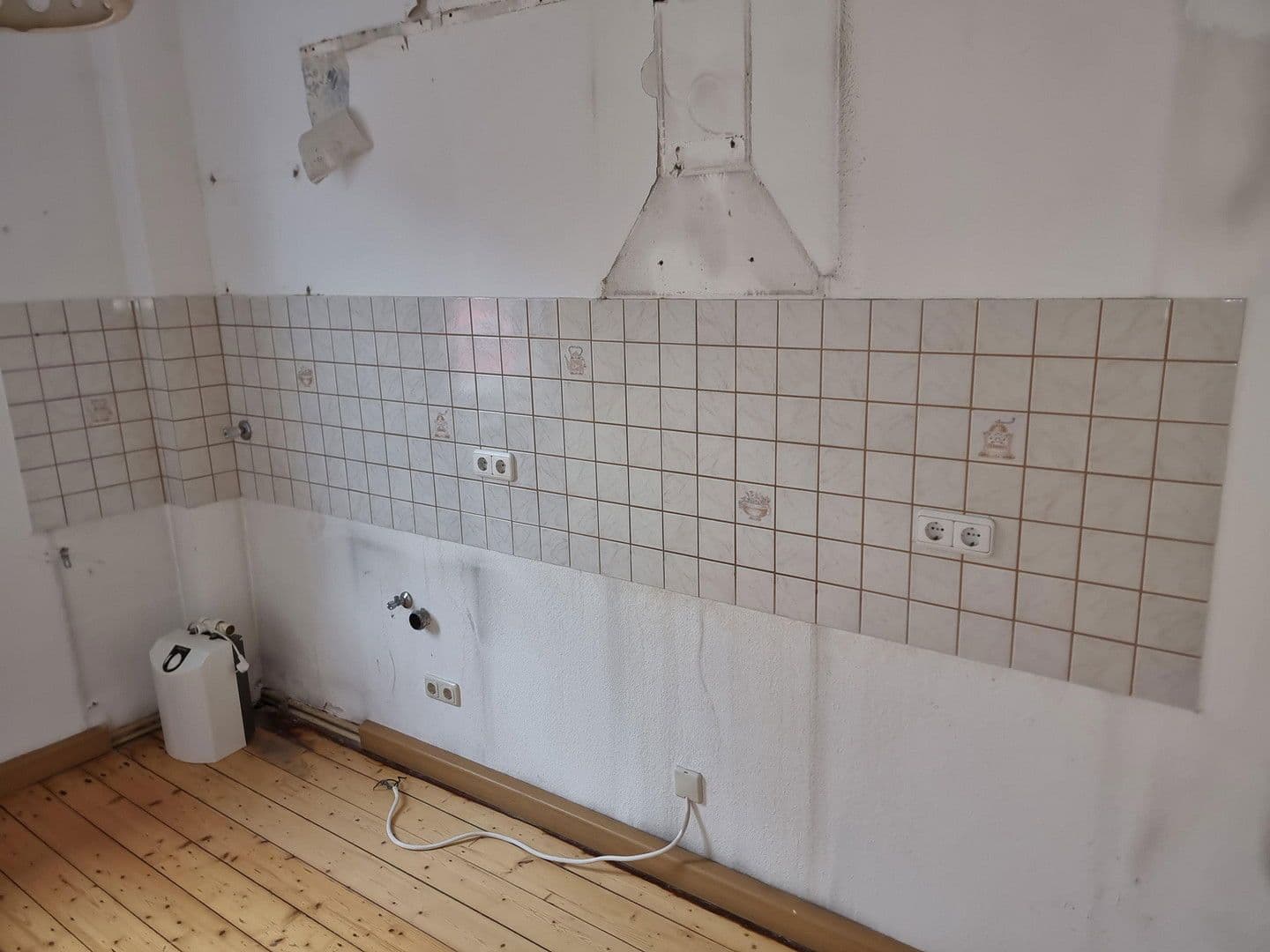 Prodej domu 110 m², pozemek 133 m², Friedrichstraße 44, Mainz-Kostheim, Hessen Prodej domu 110 m², pozemek 133 m², Friedrichstraße 44, Mainz-Kostheim, Hessen