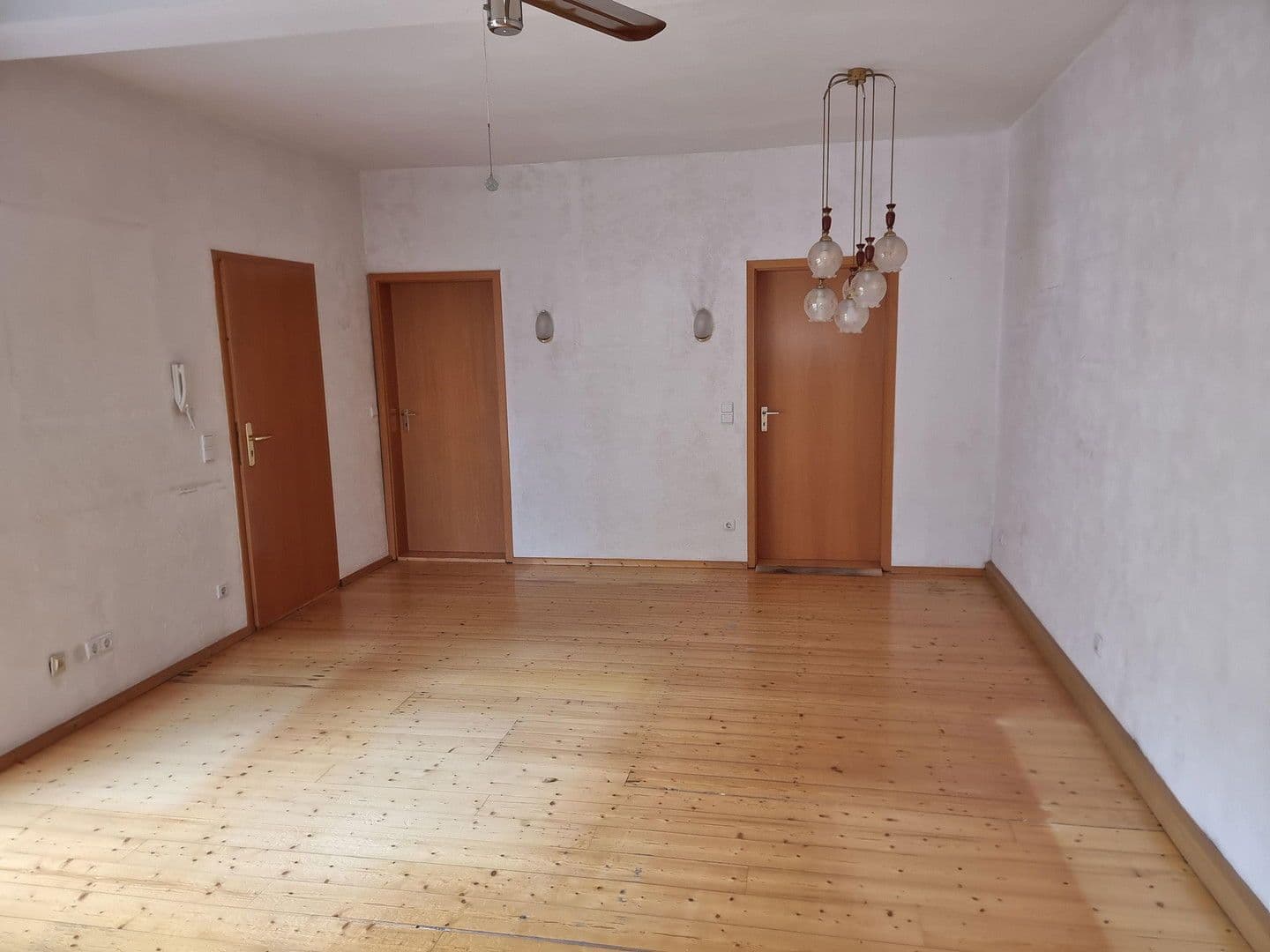 Prodej domu 110 m², pozemek 133 m², Friedrichstraße 44, Mainz-Kostheim, Hessen Prodej domu 110 m², pozemek 133 m², Friedrichstraße 44, Mainz-Kostheim, Hessen