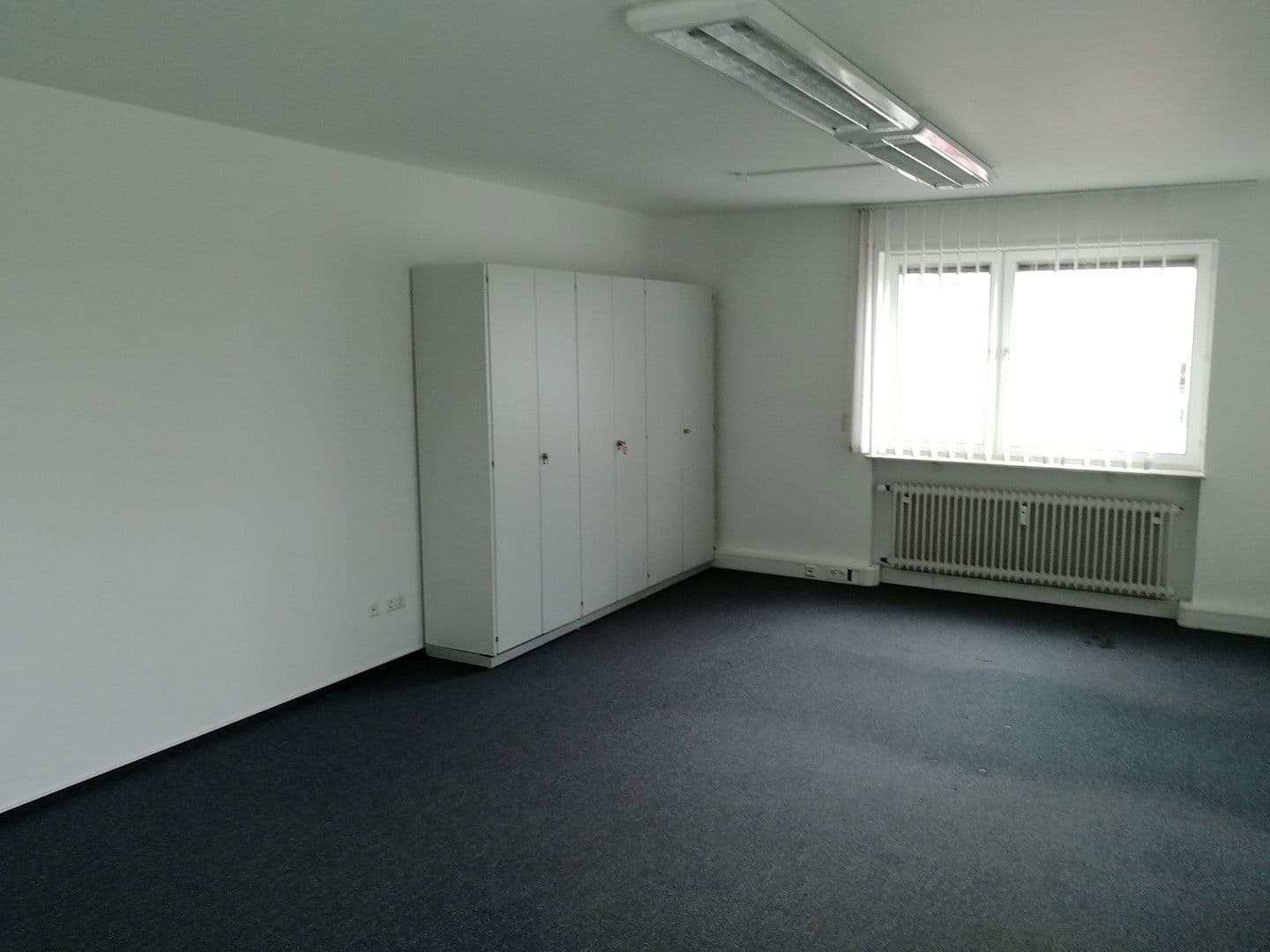 Pronájem kanceláře 170 m², Landau, Porýní-Falc Pronájem kanceláře 170 m², Landau, Porýní-Falc