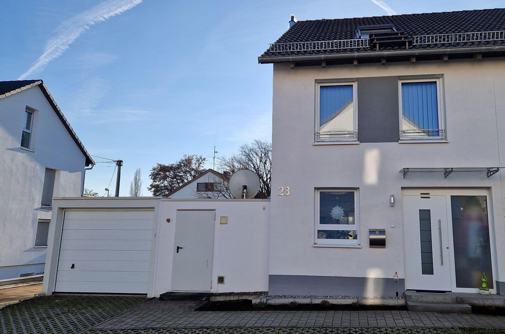 Prodej domu 136 m², pozemek 203 m², Holderweg 28, Nürtingen, Bádensko-Württembersko Prodej domu 136 m², pozemek 203 m², Holderweg 28, Nürtingen, Bádensko-Württembersko