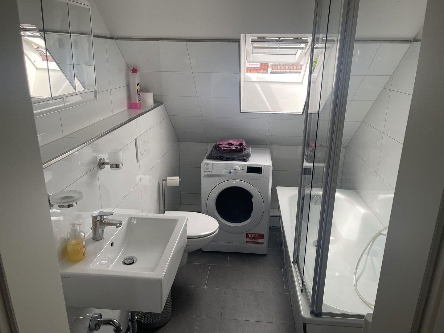 Pronájem bytu 3+1 85 m², Sankt-Gallus-Straße 23, Ludwigshafen am Rhein, Porýní-Falc Pronájem bytu 3+1 85 m², Sankt-Gallus-Straße 23, Ludwigshafen am Rhein, Porýní-Falc