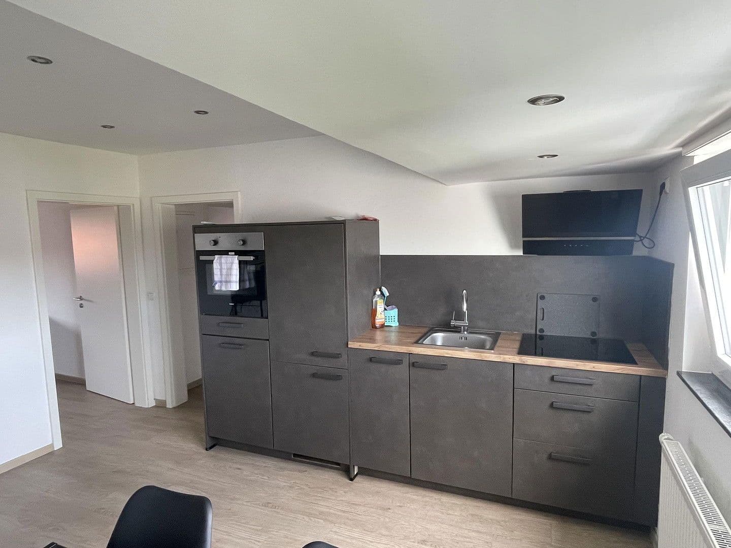 Pronájem bytu 3+1 85 m², Sankt-Gallus-Straße 23, Ludwigshafen am Rhein, Porýní-Falc Pronájem bytu 3+1 85 m², Sankt-Gallus-Straße 23, Ludwigshafen am Rhein, Porýní-Falc