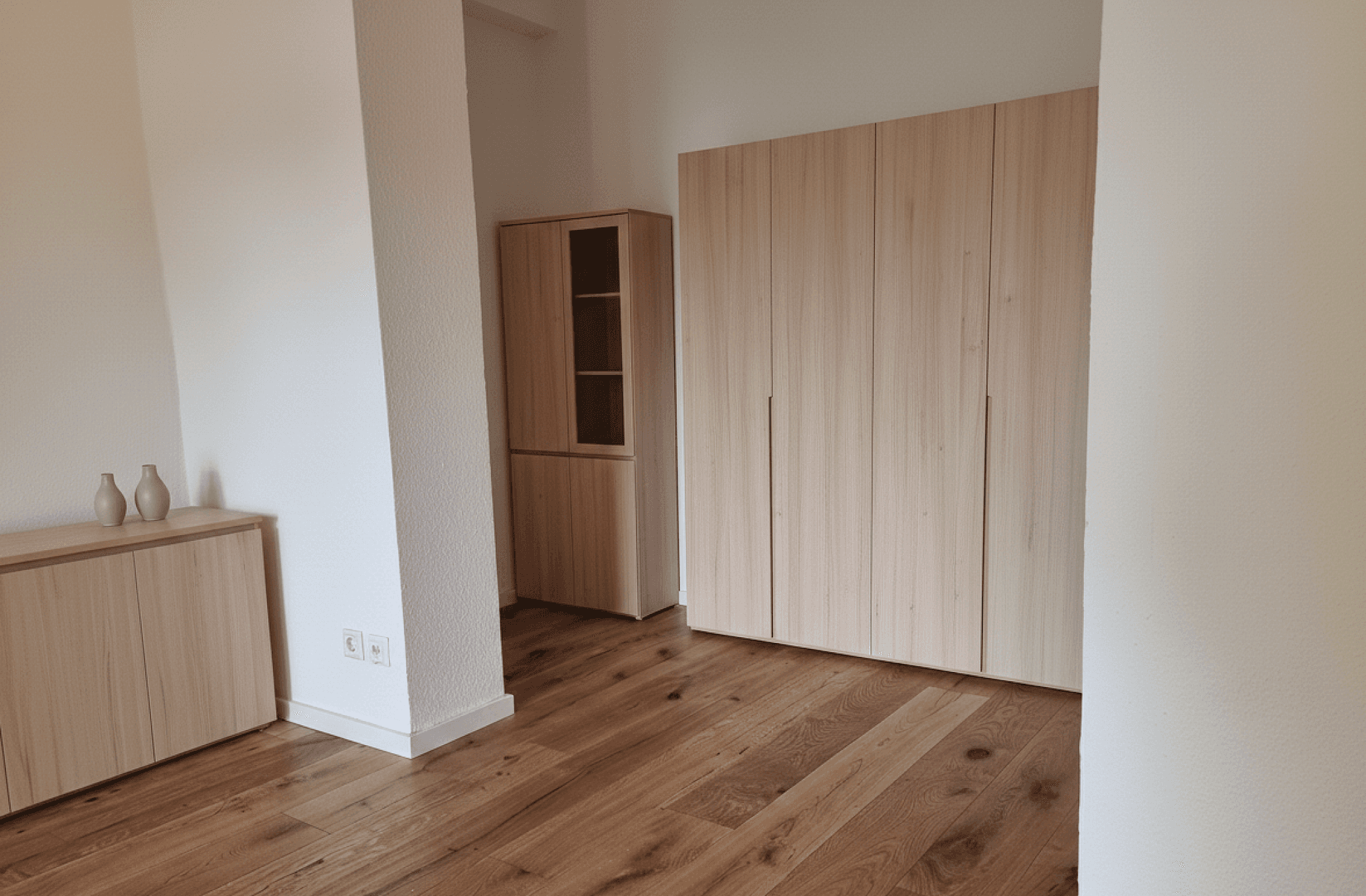 Pronájem bytu 1+1 35 m², Düsseldorf, Severní Porýní-Vestfálsko Pronájem bytu 1+1 35 m², Düsseldorf, Severní Porýní-Vestfálsko