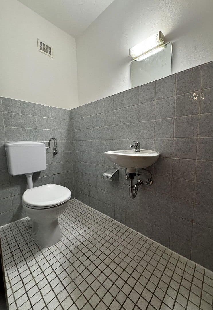 Pronájem bytu 3+1 85 m², Virchowstr. 2, Stadtbergen, Bavorsko Pronájem bytu 3+1 85 m², Virchowstr. 2, Stadtbergen, Bavorsko