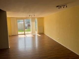 Pronájem domu 156 m², pozemek 200 m², Pfarracker 17d, Hochspeyer, Porýní-Falc Pronájem domu 156 m², pozemek 200 m², Pfarracker 17d, Hochspeyer, Porýní-Falc