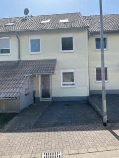 Pronájem domu 156 m², pozemek 200 m², Pfarracker 17d, Hochspeyer, Porýní-Falc Pronájem domu 156 m², pozemek 200 m², Pfarracker 17d, Hochspeyer, Porýní-Falc