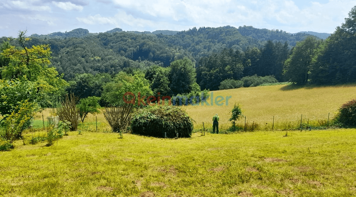 Prodej pozemku 1.016 m², Unterfahrenbach, Štýrsko Prodej pozemku 1.016 m², Unterfahrenbach, Štýrsko