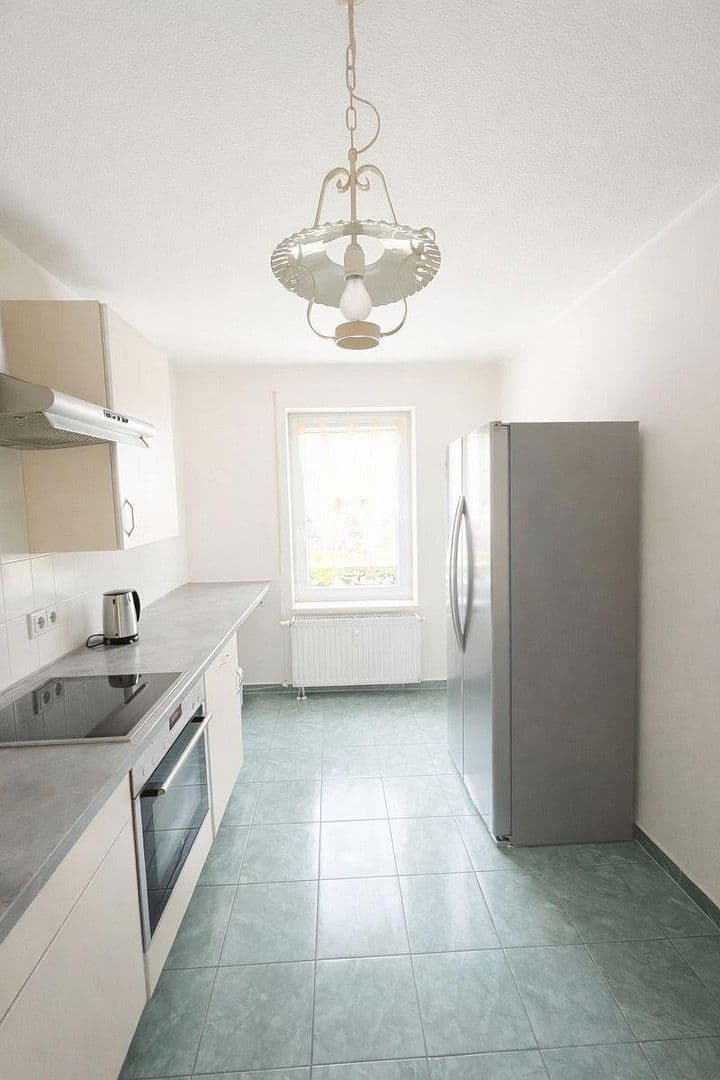 Pronájem bytu 3+1 81 m², Altendorfer Str. 34a, Chemnitz, Sasko Pronájem bytu 3+1 81 m², Altendorfer Str. 34a, Chemnitz, Sasko