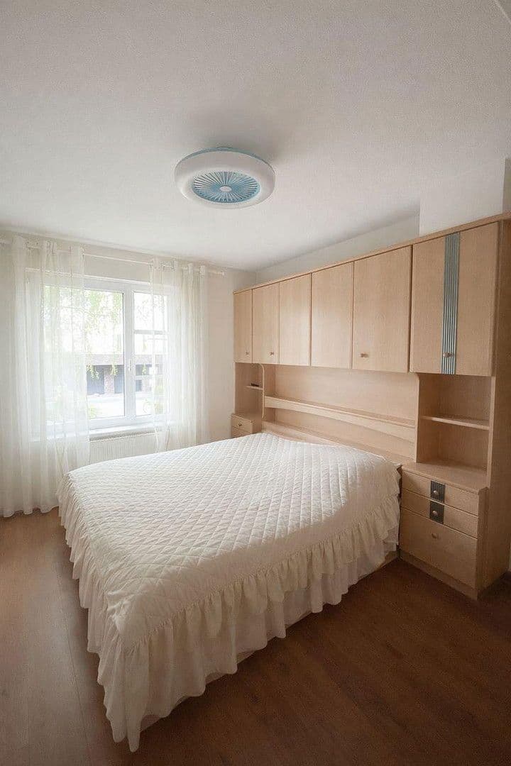 Pronájem bytu 3+1 81 m², Altendorfer Str. 34a, Chemnitz, Sasko Pronájem bytu 3+1 81 m², Altendorfer Str. 34a, Chemnitz, Sasko