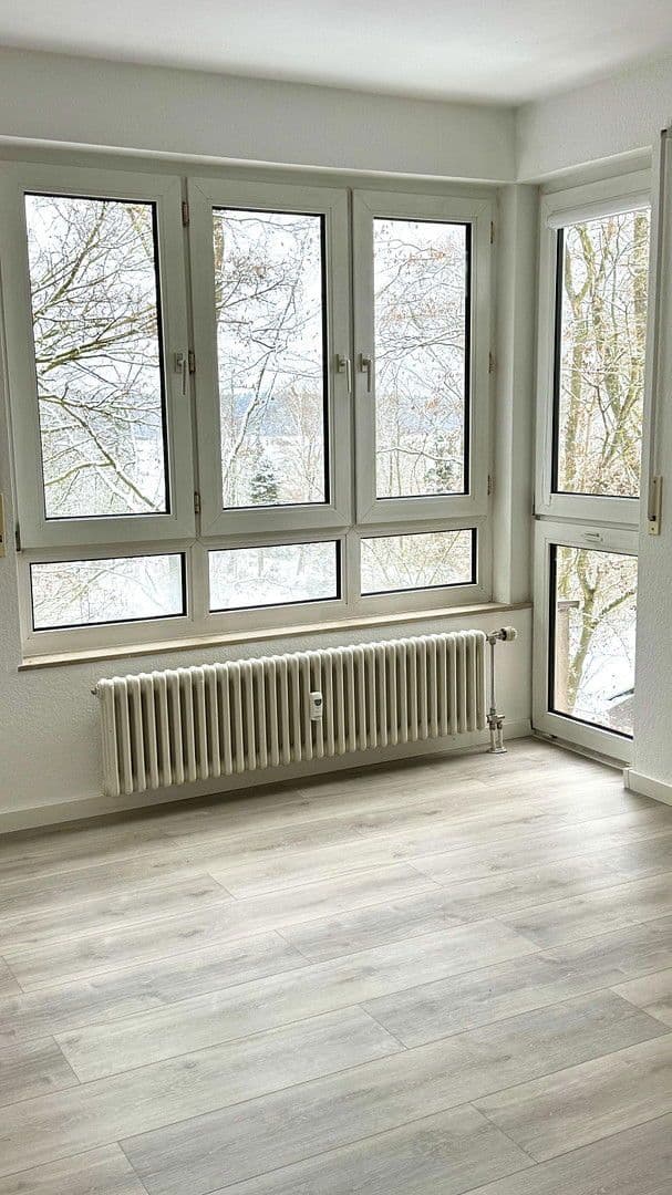 Pronájem bytu 3+1 76 m², Siegelsdorfer Straße 22a, Seukendorf, Bavorsko Pronájem bytu 3+1 76 m², Siegelsdorfer Straße 22a, Seukendorf, Bavorsko