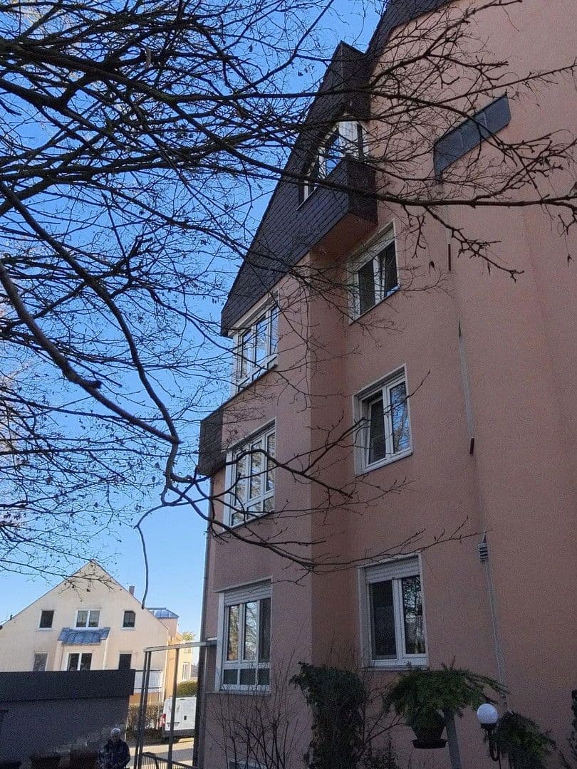 Pronájem bytu 3+1 76 m², Siegelsdorfer Straße 22a, Seukendorf, Bavorsko Pronájem bytu 3+1 76 m², Siegelsdorfer Straße 22a, Seukendorf, Bavorsko