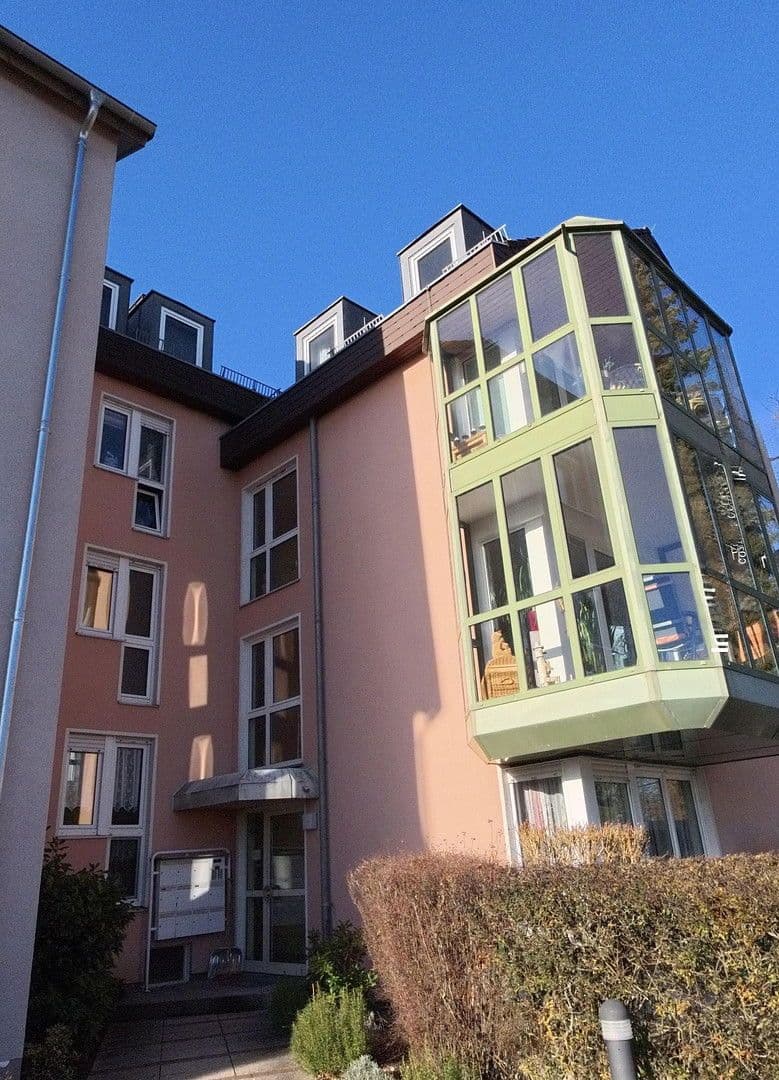 Pronájem bytu 3+1 76 m², Siegelsdorfer Straße 22a, Seukendorf, Bavorsko Pronájem bytu 3+1 76 m², Siegelsdorfer Straße 22a, Seukendorf, Bavorsko