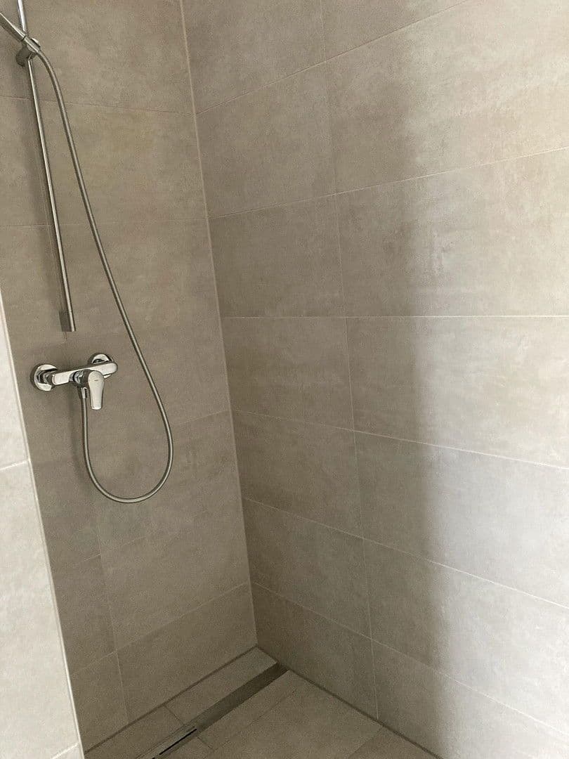 Pronájem domu 139 m², pozemek 329 m², Donaustauf, Bavorsko Pronájem domu 139 m², pozemek 329 m², Donaustauf, Bavorsko