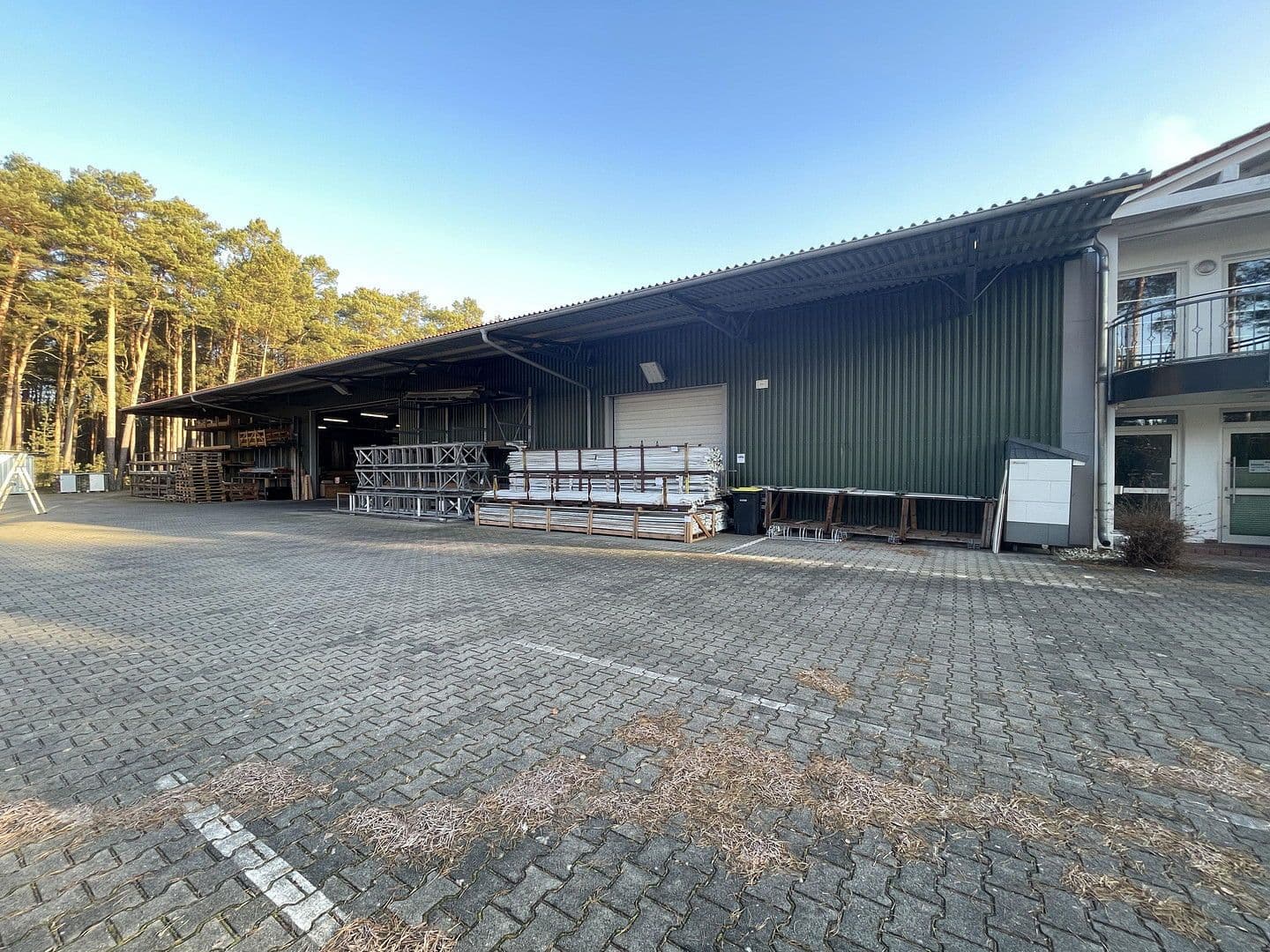 Prodej nebytového prostoru 9.657 m², Borkheide, Braniborsko Prodej nebytového prostoru 9.657 m², Borkheide, Braniborsko