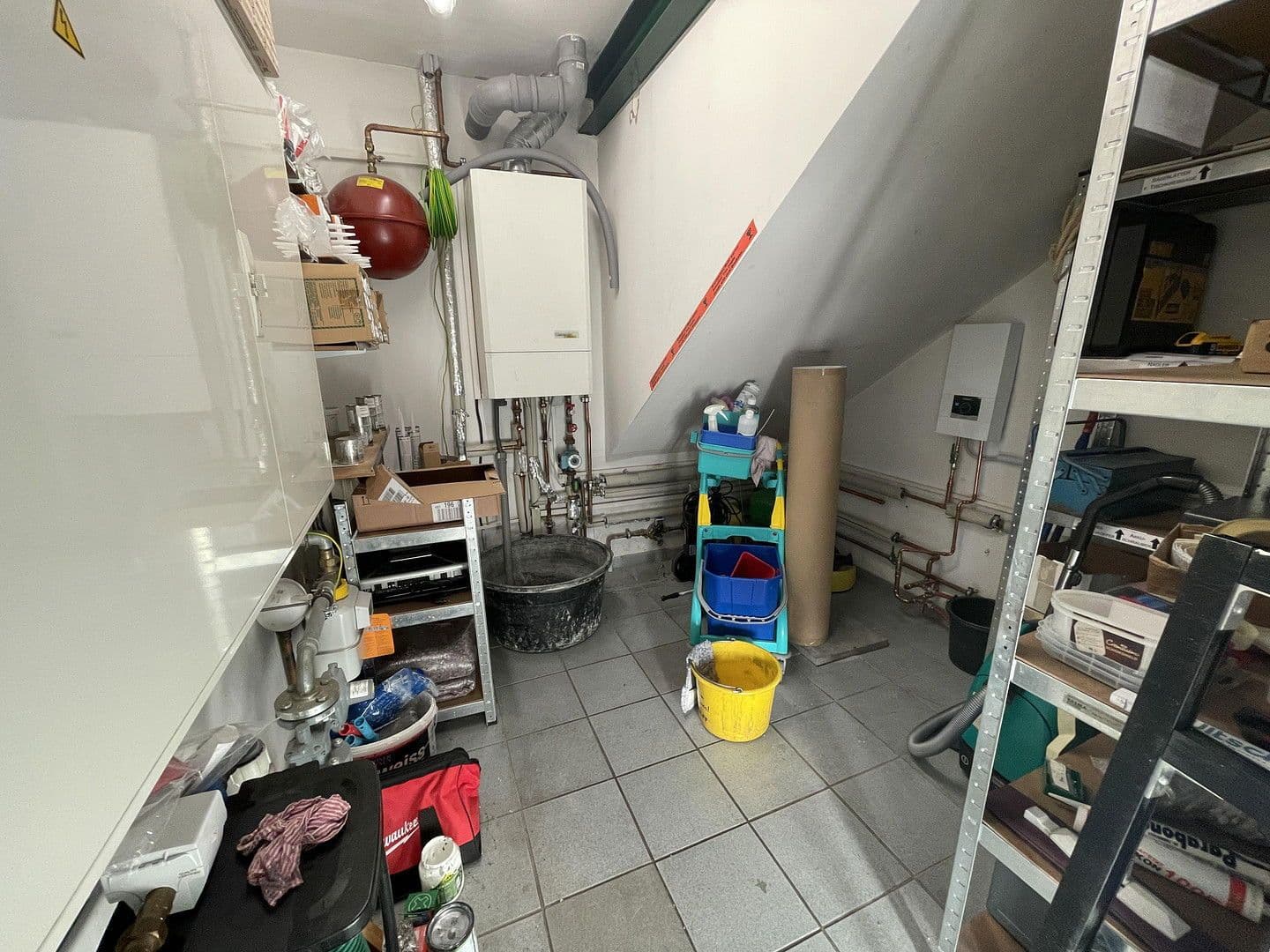 Prodej nebytového prostoru 9.657 m², Borkheide, Braniborsko Prodej nebytového prostoru 9.657 m², Borkheide, Braniborsko