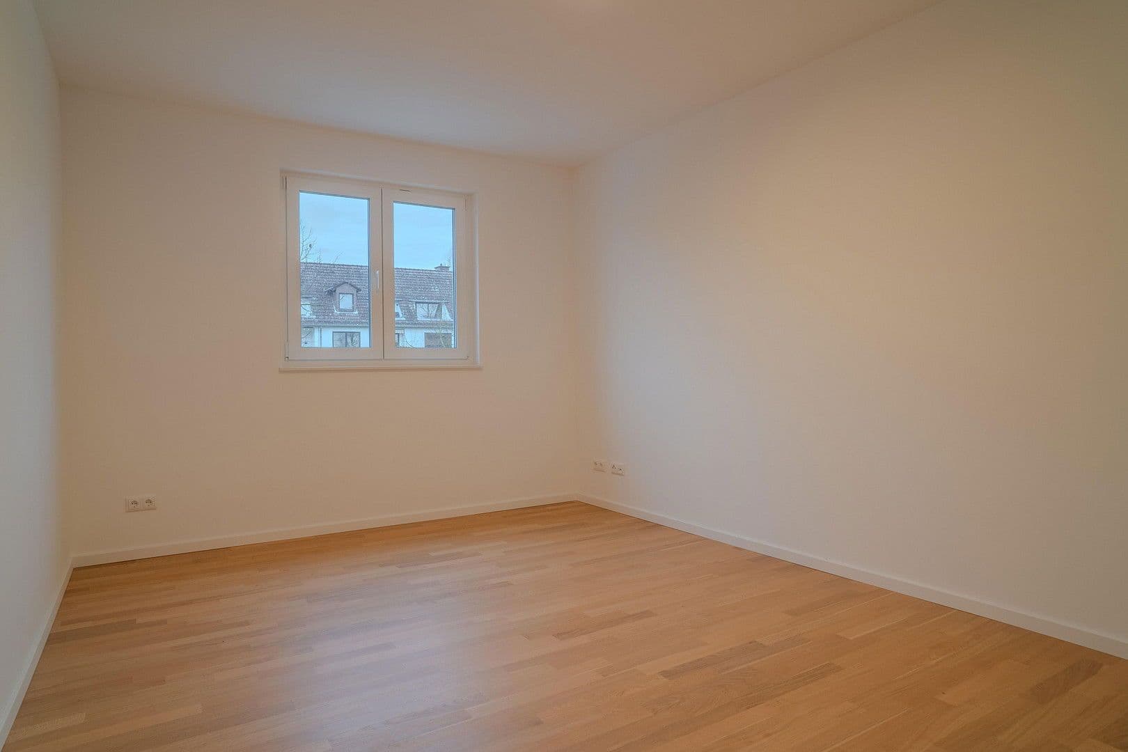 Pronájem bytu 4+1 145 m², An den Postwiesen 1, Frankfurt am Main, Hessen Pronájem bytu 4+1 145 m², An den Postwiesen 1, Frankfurt am Main, Hessen