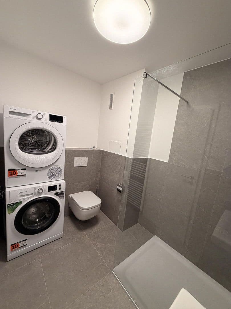 Pronájem bytu 4+1 70 m², München, Bavorsko Pronájem bytu 4+1 70 m², München, Bavorsko