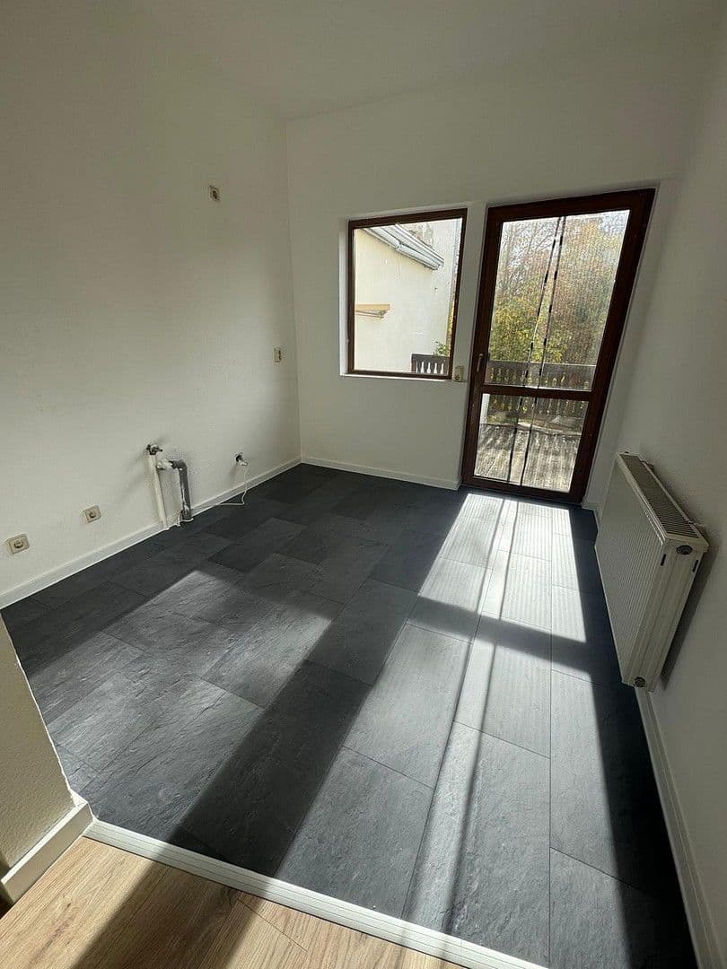 Pronájem bytu 2+1 57 m², Poststraße 40, Naumburg (Saale), Sasko-Anhaltsko Pronájem bytu 2+1 57 m², Poststraße 40, Naumburg (Saale), Sasko-Anhaltsko