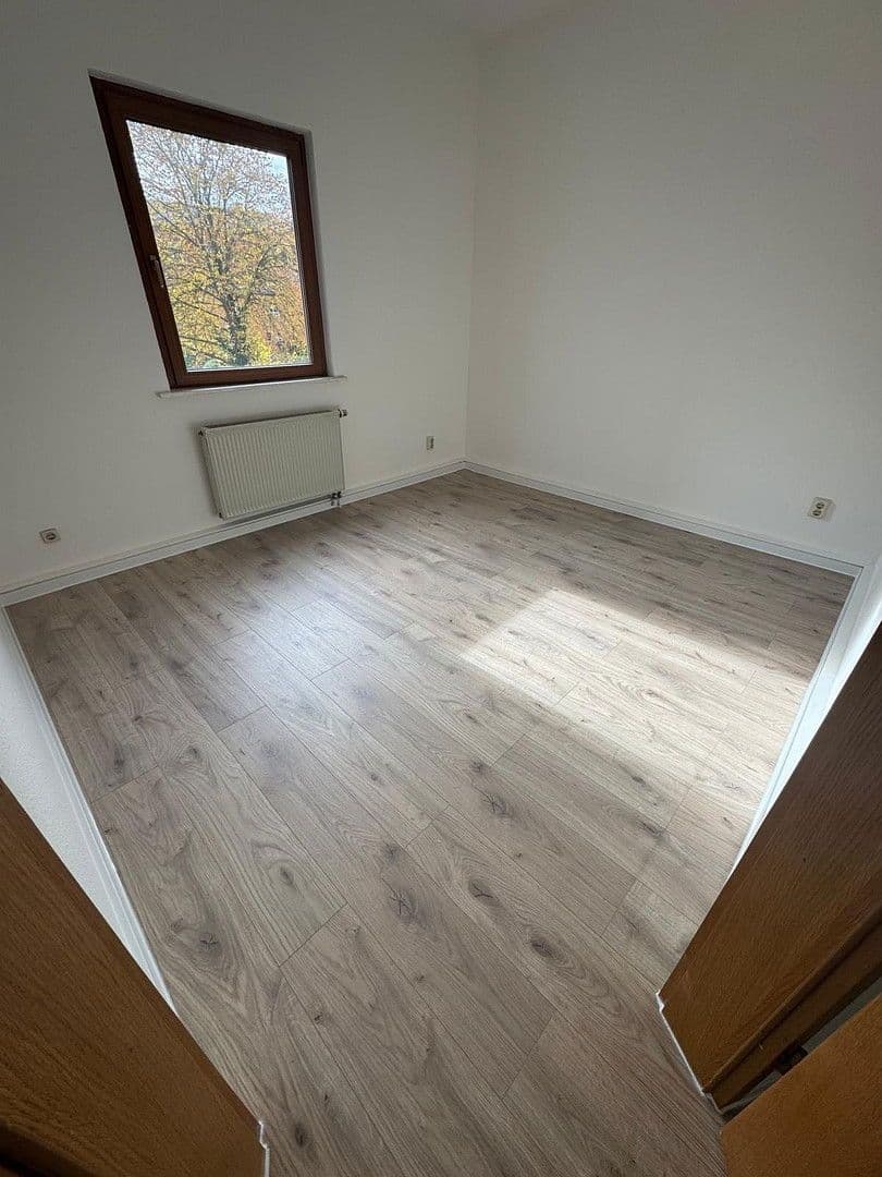 Pronájem bytu 2+1 57 m², Poststraße 40, Naumburg (Saale), Sasko-Anhaltsko Pronájem bytu 2+1 57 m², Poststraße 40, Naumburg (Saale), Sasko-Anhaltsko