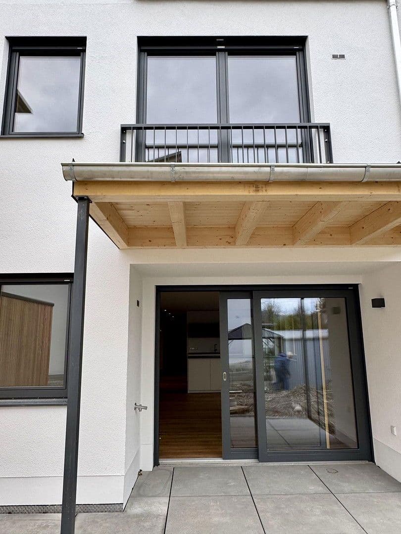 Pronájem bytu 5+1 135 m², Happinger Straße 66, Rosenheim, Bavorsko Pronájem bytu 5+1 135 m², Happinger Straße 66, Rosenheim, Bavorsko