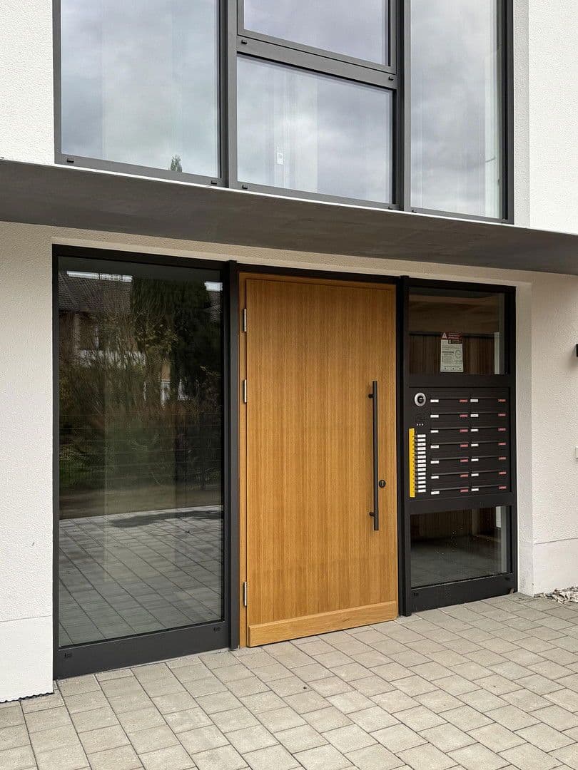 Pronájem bytu 5+1 135 m², Happinger Straße 66, Rosenheim, Bavorsko Pronájem bytu 5+1 135 m², Happinger Straße 66, Rosenheim, Bavorsko