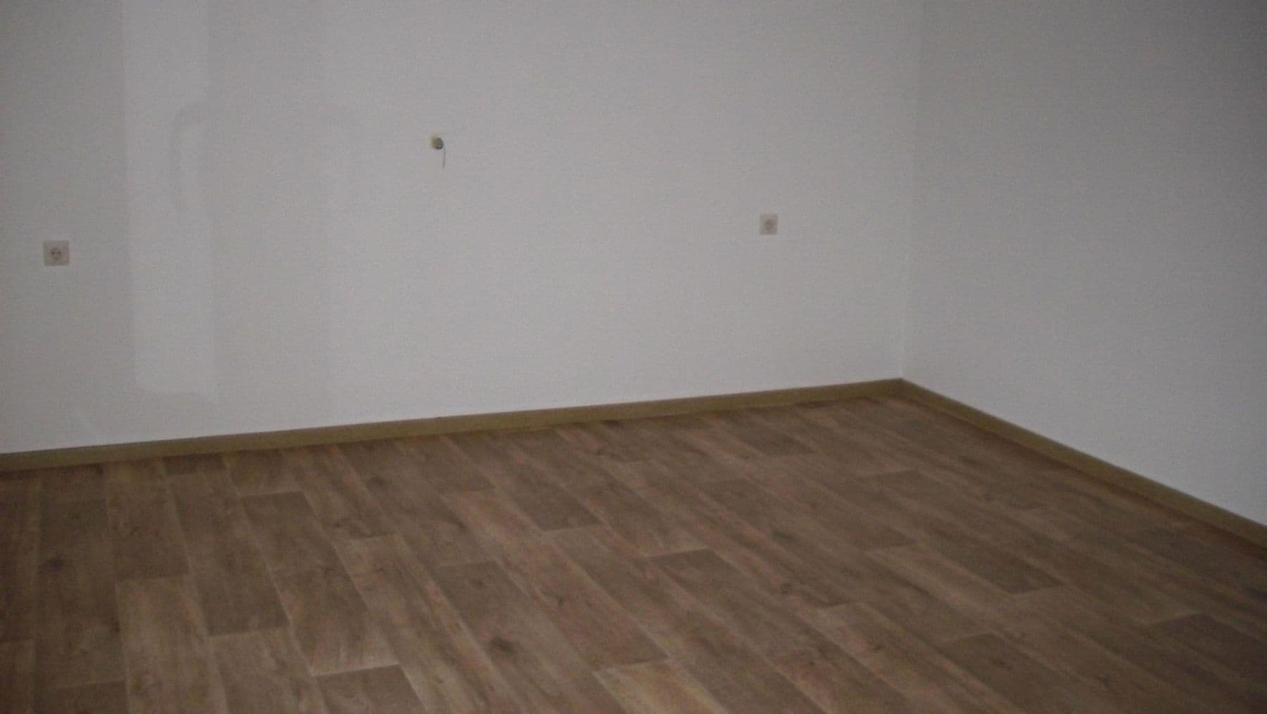 Pronájem bytu 4+1 124 m², Thüringer Str. 3, Straßberg, Bádensko-Württembersko Pronájem bytu 4+1 124 m², Thüringer Str. 3, Straßberg, Bádensko-Württembersko