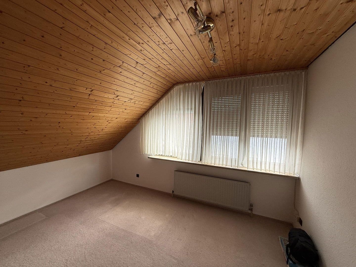 Prodej domu 193 m², pozemek 777 m², Neumarkt in der Oberpfalz, Bavorsko Prodej domu 193 m², pozemek 777 m², Neumarkt in der Oberpfalz, Bavorsko