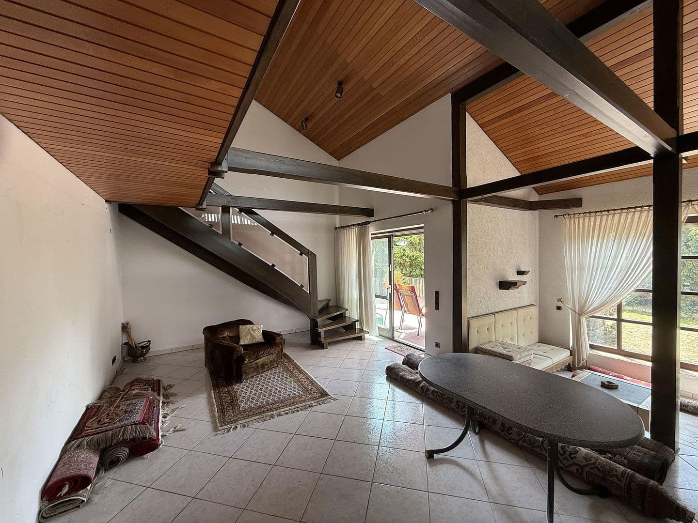 Prodej domu 193 m², pozemek 777 m², Neumarkt in der Oberpfalz, Bavorsko Prodej domu 193 m², pozemek 777 m², Neumarkt in der Oberpfalz, Bavorsko