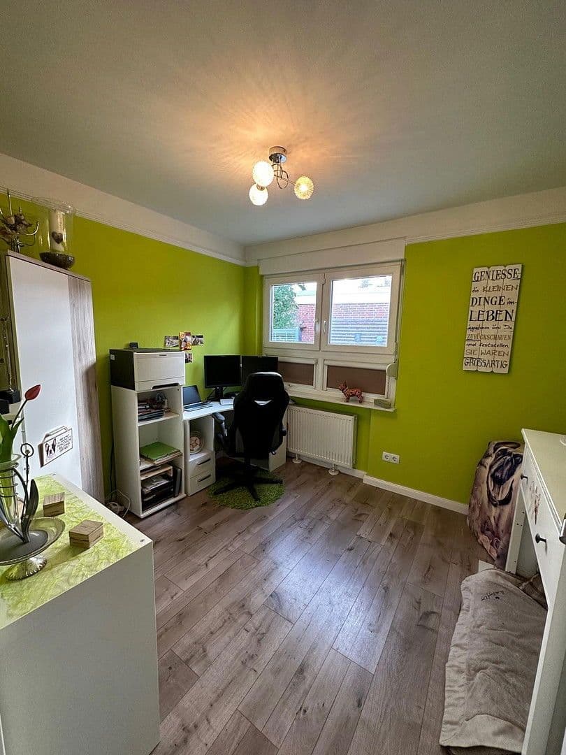 Prodej domu 100 m², pozemek 322 m², Norderstedt, Šlesvicko-Holštýnsko Prodej domu 100 m², pozemek 322 m², Norderstedt, Šlesvicko-Holštýnsko