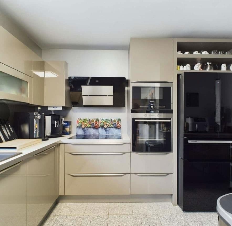 Prodej domu 186 m², pozemek 579 m², Horst-Schork-Str. 93, Ludwigshafen, Porýní-Falc Prodej domu 186 m², pozemek 579 m², Horst-Schork-Str. 93, Ludwigshafen, Porýní-Falc