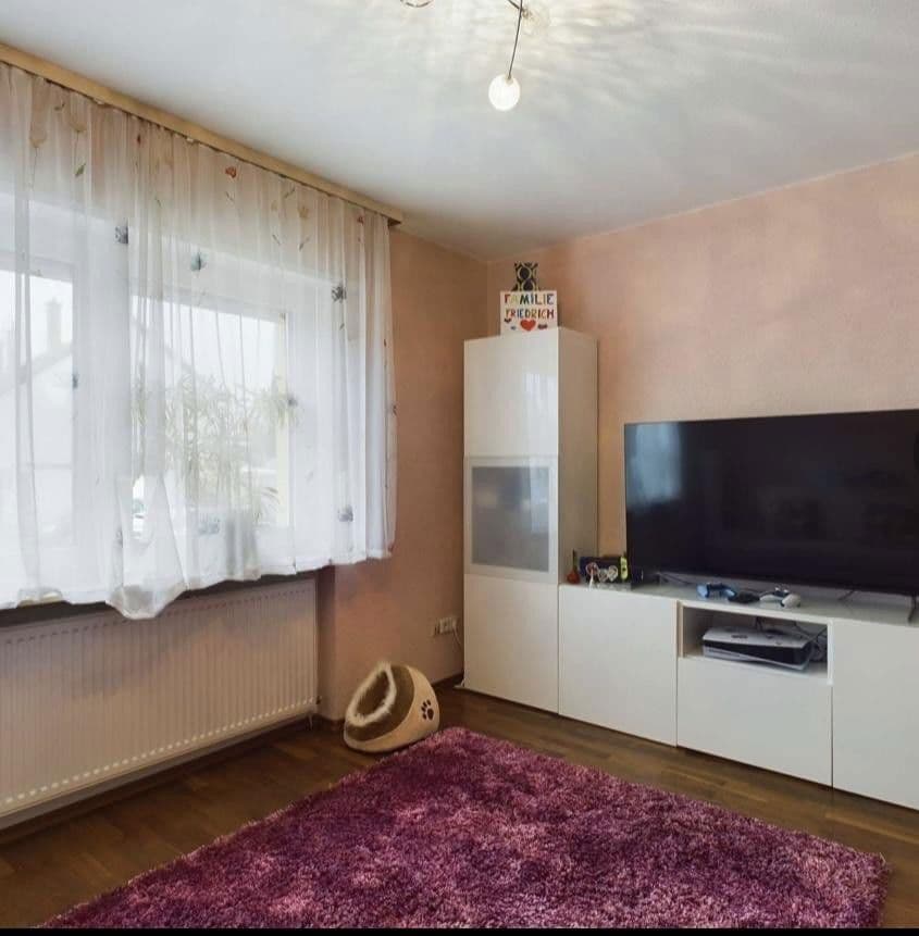 Prodej domu 186 m², pozemek 579 m², Horst-Schork-Str. 93, Ludwigshafen, Porýní-Falc Prodej domu 186 m², pozemek 579 m², Horst-Schork-Str. 93, Ludwigshafen, Porýní-Falc