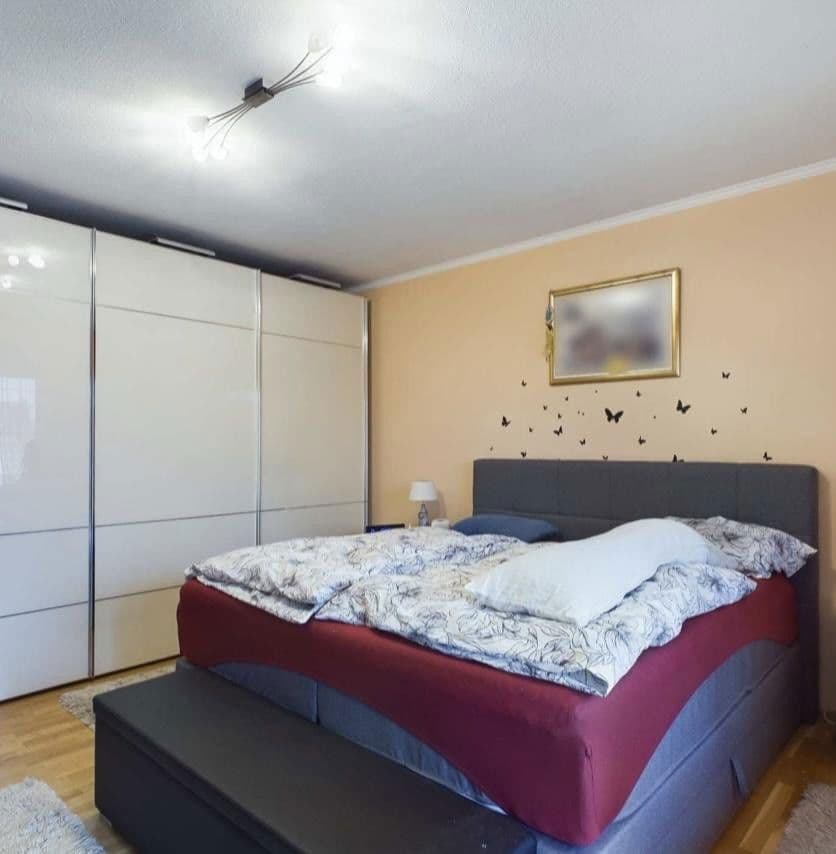 Prodej domu 186 m², pozemek 579 m², Horst-Schork-Str. 93, Ludwigshafen, Porýní-Falc Prodej domu 186 m², pozemek 579 m², Horst-Schork-Str. 93, Ludwigshafen, Porýní-Falc