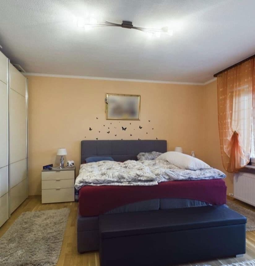 Prodej domu 186 m², pozemek 579 m², Horst-Schork-Str. 93, Ludwigshafen, Porýní-Falc Prodej domu 186 m², pozemek 579 m², Horst-Schork-Str. 93, Ludwigshafen, Porýní-Falc