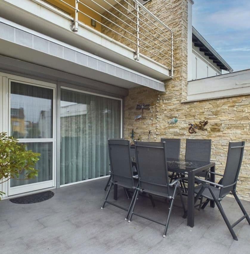 Prodej domu 186 m², pozemek 579 m², Horst-Schork-Str. 93, Ludwigshafen, Porýní-Falc Prodej domu 186 m², pozemek 579 m², Horst-Schork-Str. 93, Ludwigshafen, Porýní-Falc