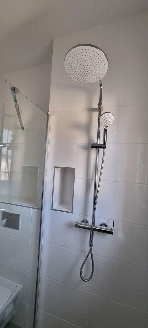 Pronájem bytu 4+1 115 m², Akazienallee 24, Berlin, Berlín Pronájem bytu 4+1 115 m², Akazienallee 24, Berlin, Berlín