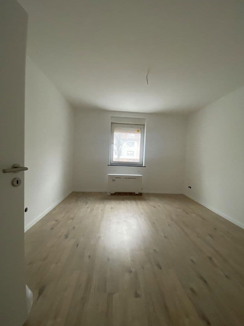 Pronájem bytu 3+1 70 m², Pirmasens, Porýní-Falc Pronájem bytu 3+1 70 m², Pirmasens, Porýní-Falc