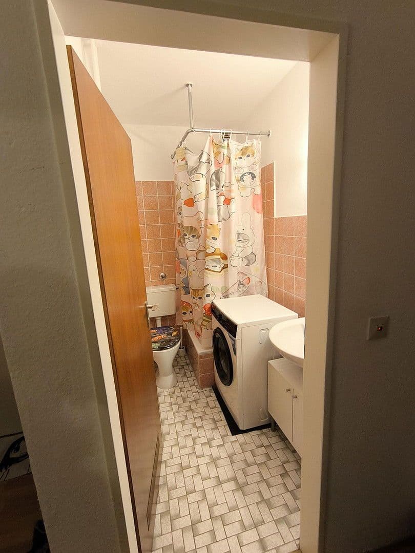 Pronájem bytu 3+1 54 m², Göttingen, Dolní Sasko Pronájem bytu 3+1 54 m², Göttingen, Dolní Sasko