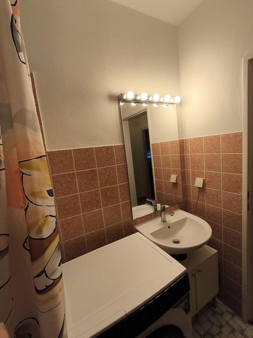 Pronájem bytu 3+1 54 m², Göttingen, Dolní Sasko Pronájem bytu 3+1 54 m², Göttingen, Dolní Sasko