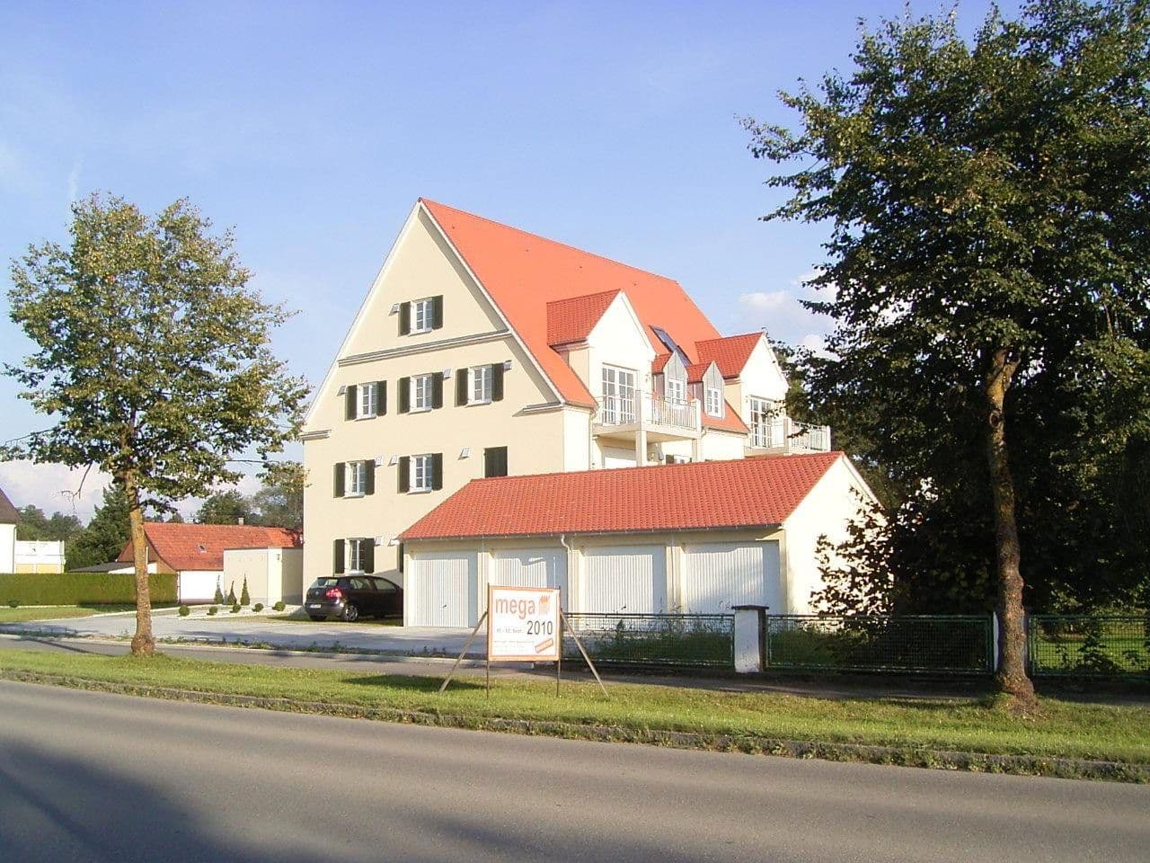 Pronájem bytu 4+1 105 m², Meitinger Str. 5, Thierhaupten, Bavorsko Pronájem bytu 4+1 105 m², Meitinger Str. 5, Thierhaupten, Bavorsko
