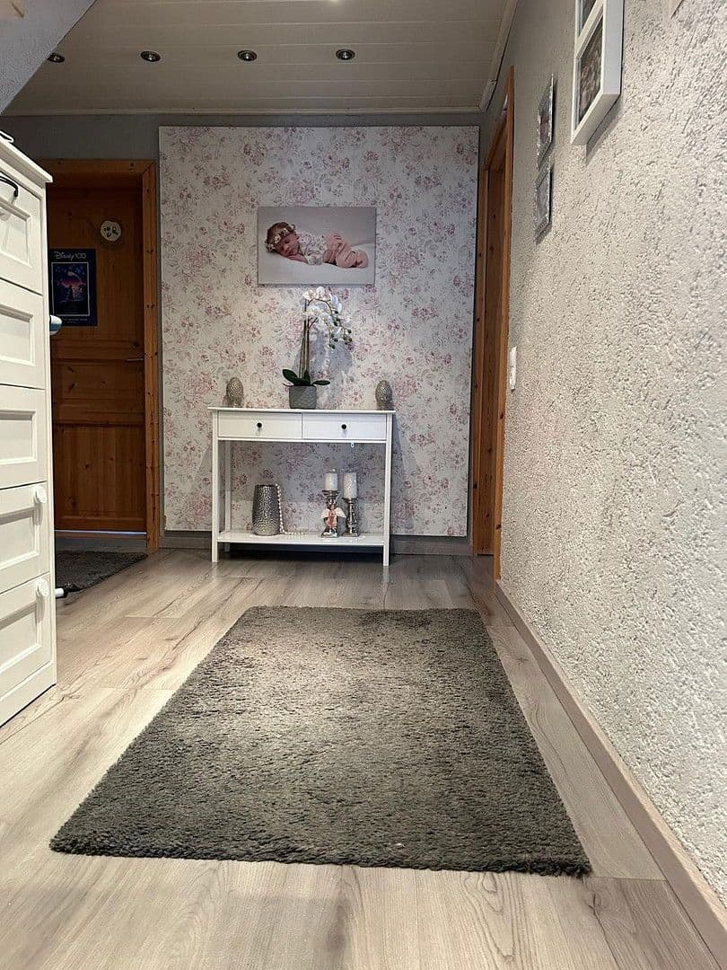 Prodej domu 172 m², pozemek 212 m², Oberheimbach, Porýní-Falc Prodej domu 172 m², pozemek 212 m², Oberheimbach, Porýní-Falc