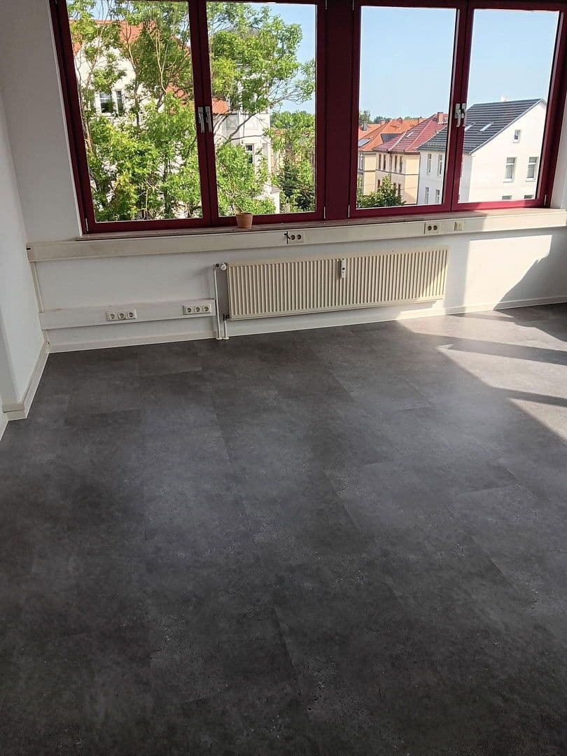 Pronájem kanceláře 116 m², Waltershäuser Straße 21, Gotha, Durynsko Pronájem kanceláře 116 m², Waltershäuser Straße 21, Gotha, Durynsko