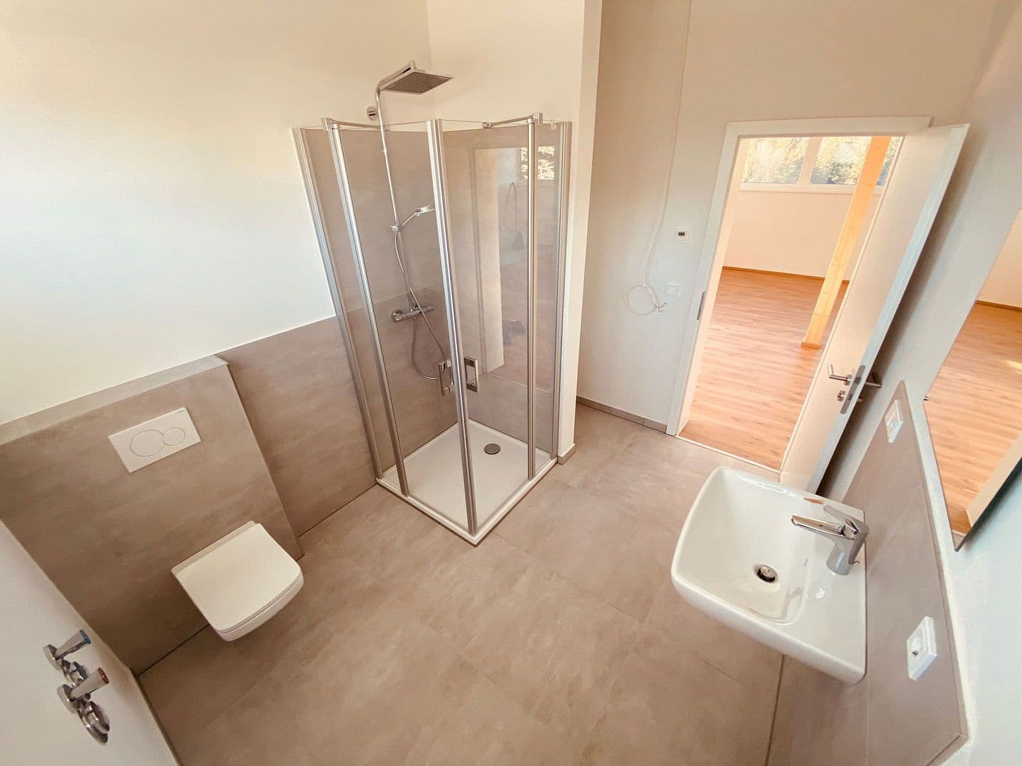 Pronájem bytu 2+1 72 m², Jägerhölzlstraße 17, Lalling, Bavorsko Pronájem bytu 2+1 72 m², Jägerhölzlstraße 17, Lalling, Bavorsko