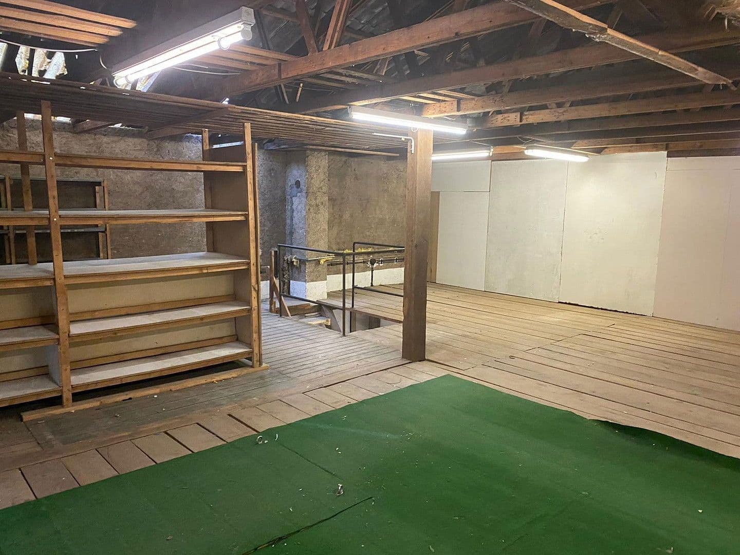 Pronájem nebytového prostoru 136 m², Baden-Baden, Bádensko-Württembersko Pronájem nebytového prostoru 136 m², Baden-Baden, Bádensko-Württembersko