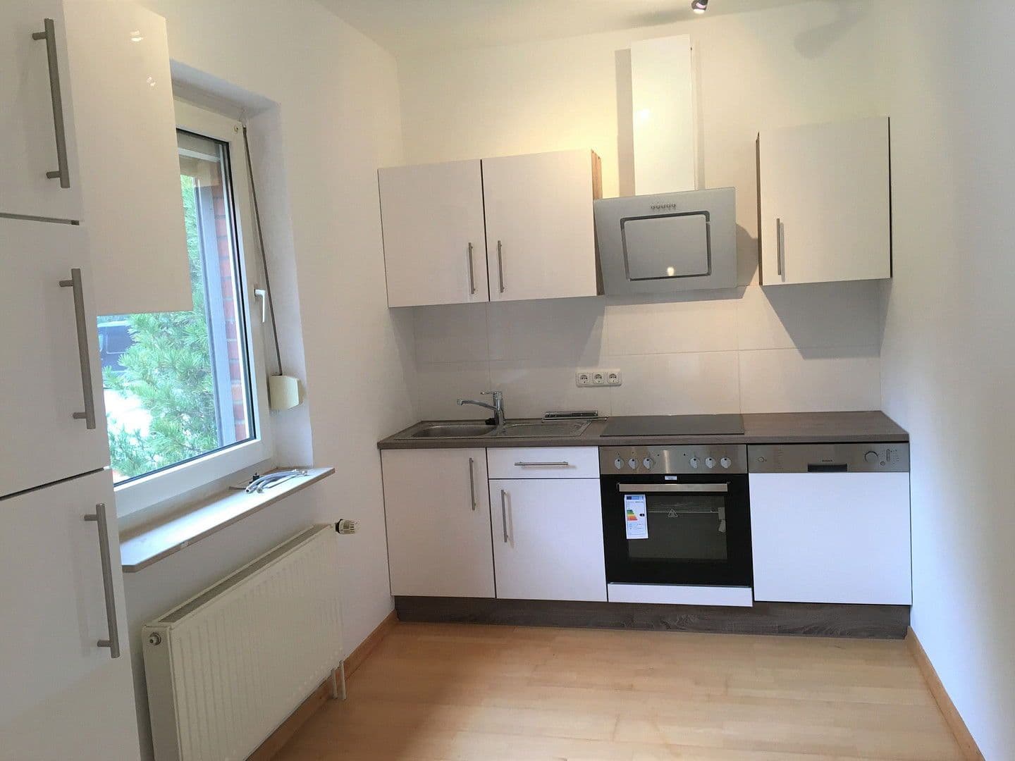 Prodej domu 232 m², pozemek 579 m², Artlenburger Landstr. 8, Adendorf, Dolní Sasko Prodej domu 232 m², pozemek 579 m², Artlenburger Landstr. 8, Adendorf, Dolní Sasko